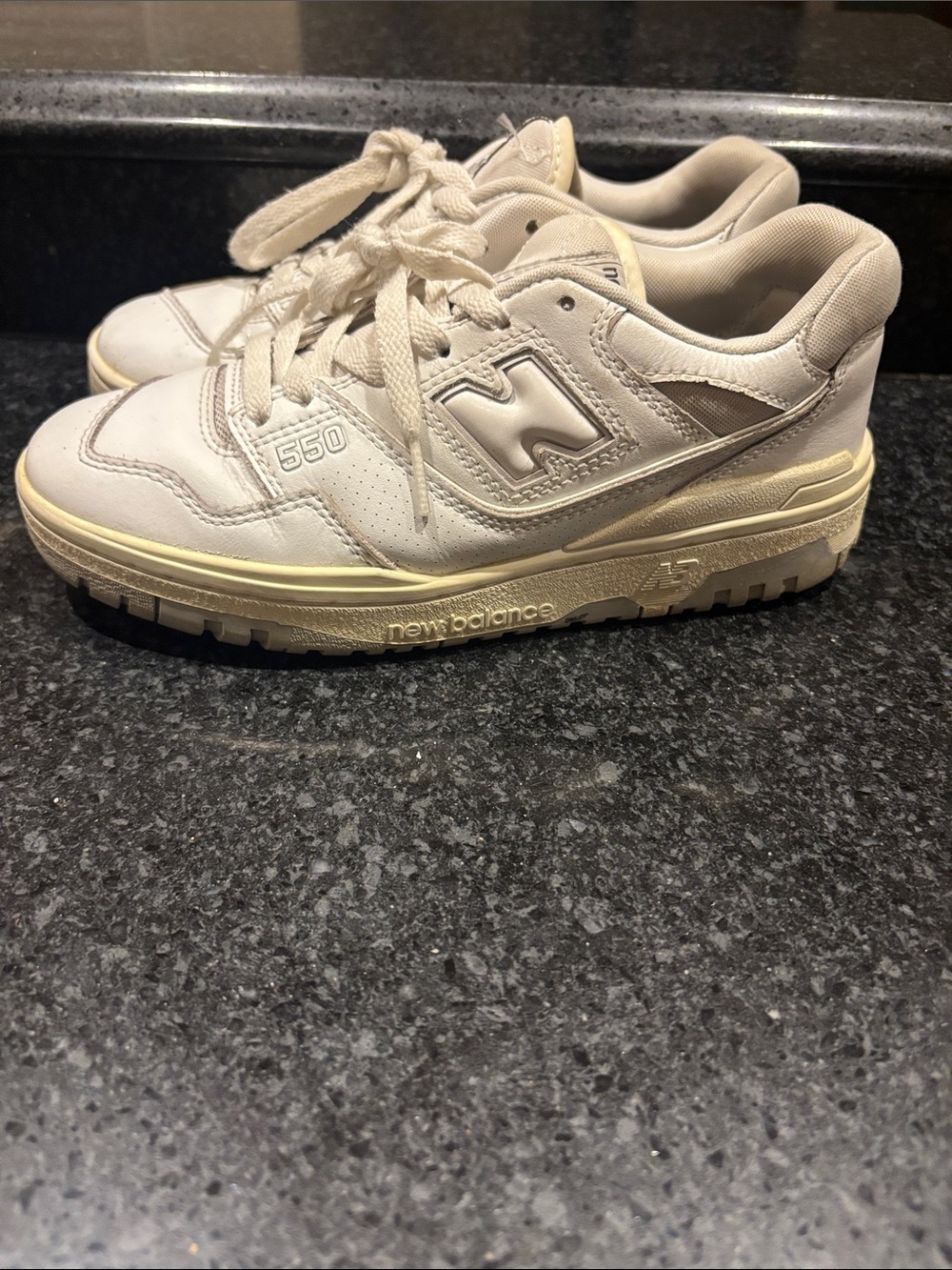 New Balance 550 Off-White/Tan Low-Top Sneakers
